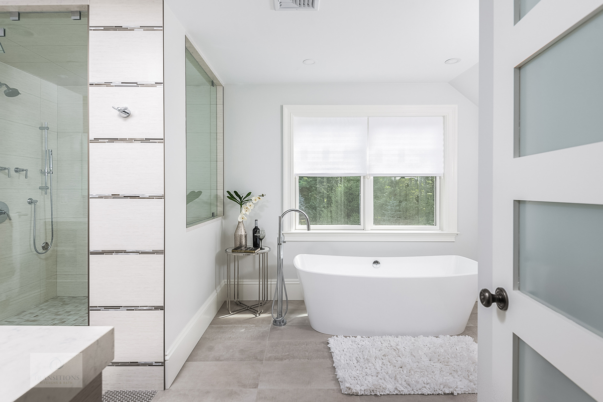 bath design with freestanding tub